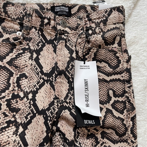 Zara Trafaluc Denim Collection snake print Hi Rise Skinny jeans size 0. - Picture 3 of 4